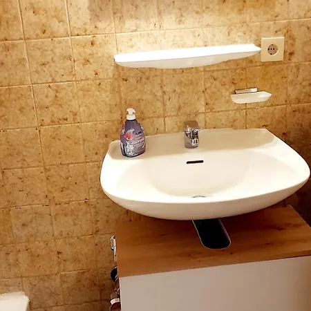 Laule 2 Self Check In 公寓 *